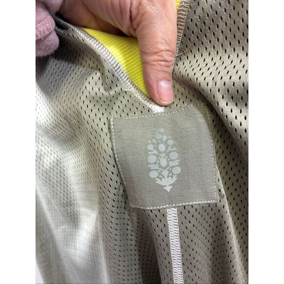 Free People Movement NWOT Walk Out in One Piece in Army Green Size S - Picture 6 of 13